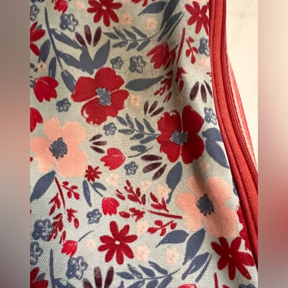 Matilda Jane Girls Size 5 Floral Rain Boots with Matching Packing Bag - Picture 4 of 13